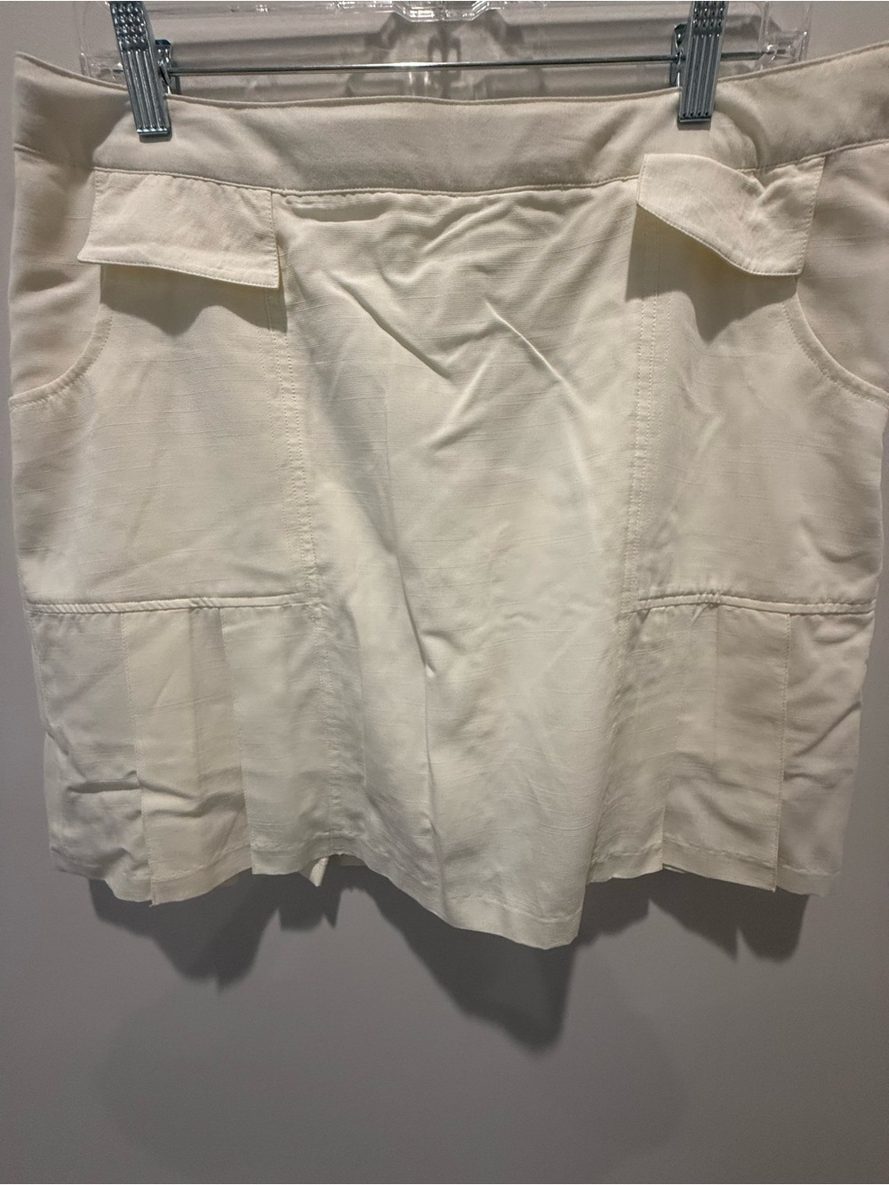 Greg Norman Collection Women’s Golf Skirt with Short Liner.